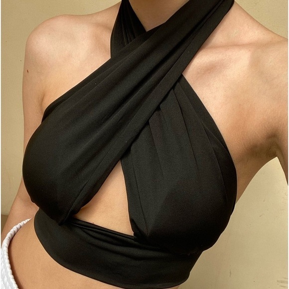 Women Strappy Criss-Cross Over Front Cut Out Halter Neck Sleeveless Crop Top, M - Picture 6 of 6